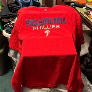 Philadelphia Phillies Red Men’s Short-Sleeve Tee